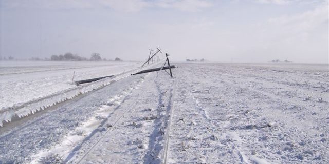 UTY-polesdownonice&snowcoveredroad snow covered tracks