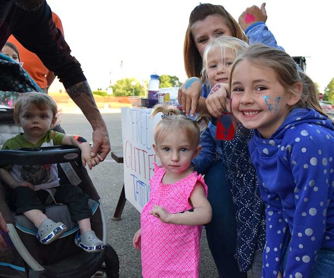 hd17-glitter-tattoos